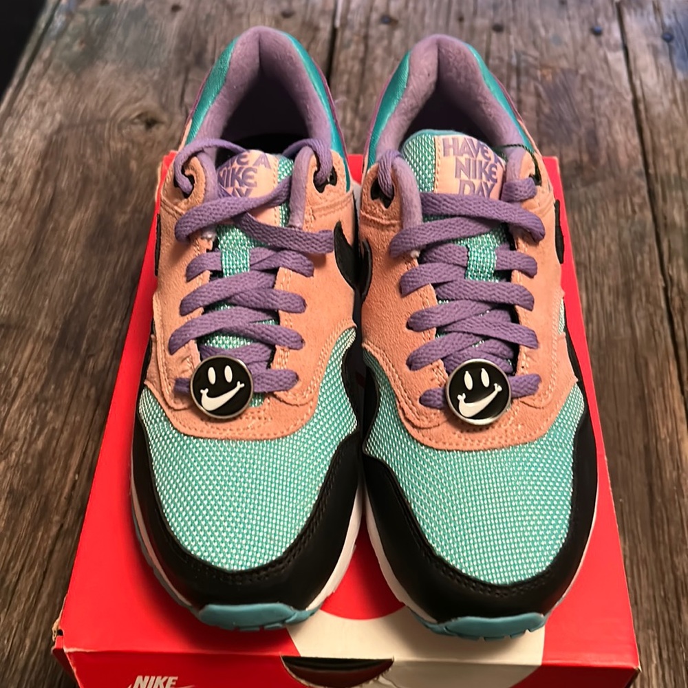 Brand NIB. Never worn. AIRMAX 1. Air max day release. GS 5.5.